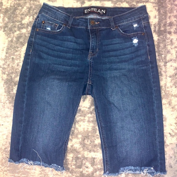 COPY - en jean shorts mid length - Picture 1 of 8